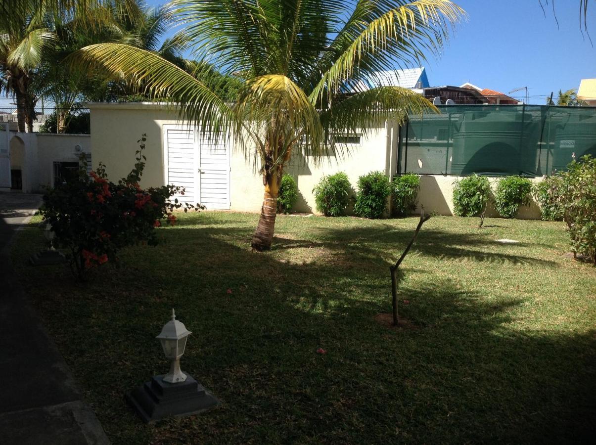 Lovely Apartment In Flic En Flac, Close To The Beach And All Amenities. Esterno foto