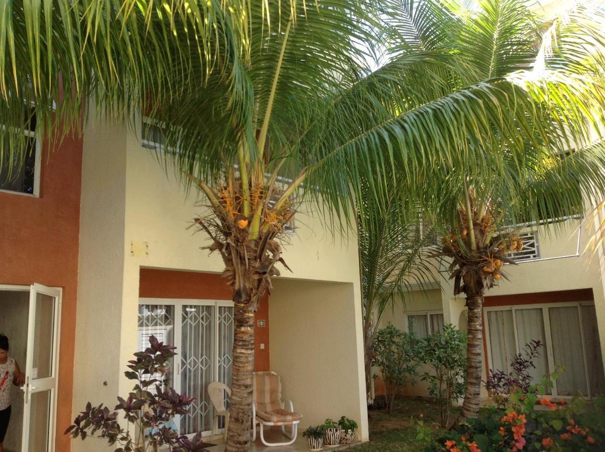Lovely Apartment In Flic En Flac, Close To The Beach And All Amenities. Esterno foto