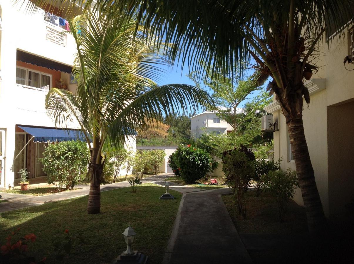 Lovely Apartment In Flic En Flac, Close To The Beach And All Amenities. Esterno foto