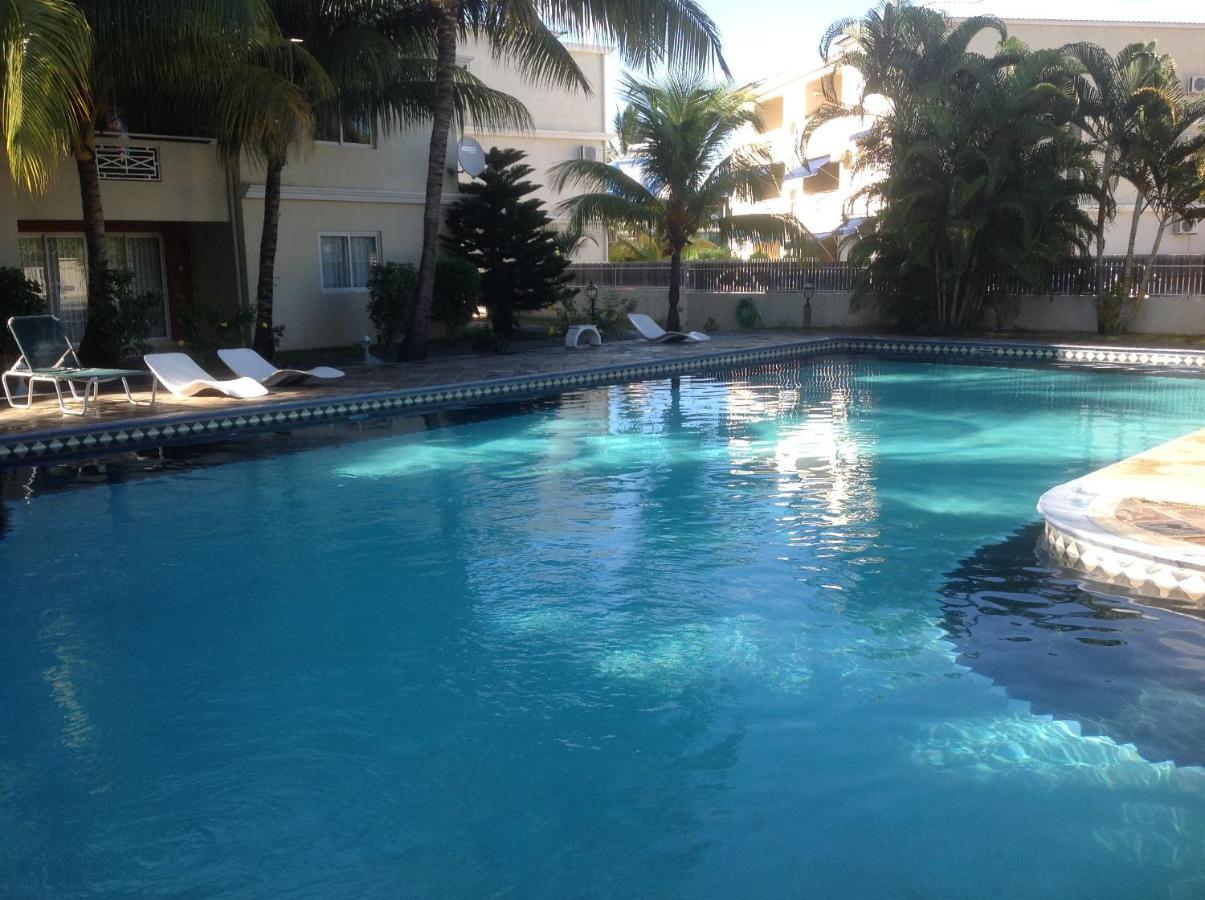 Lovely Apartment In Flic En Flac, Close To The Beach And All Amenities. Esterno foto