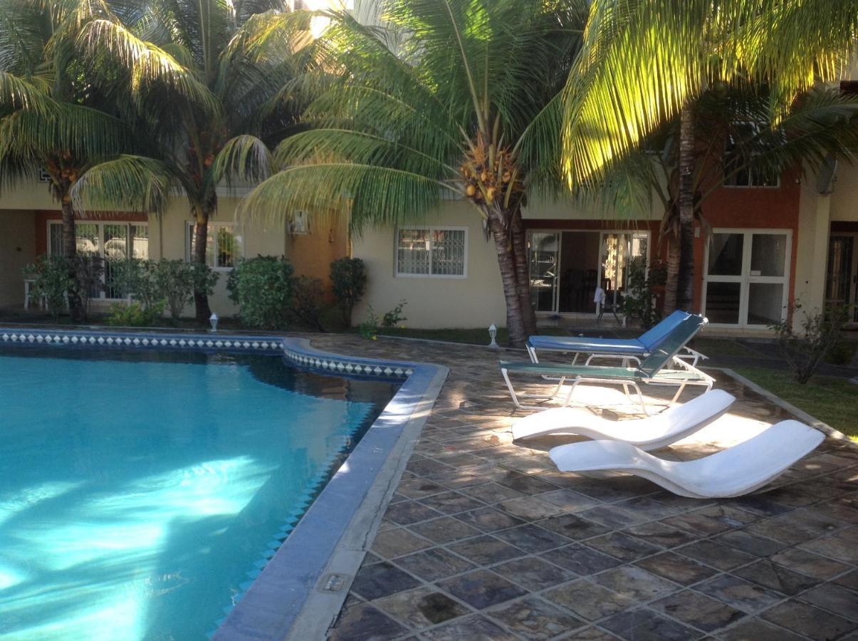 Lovely Apartment In Flic En Flac, Close To The Beach And All Amenities. Esterno foto