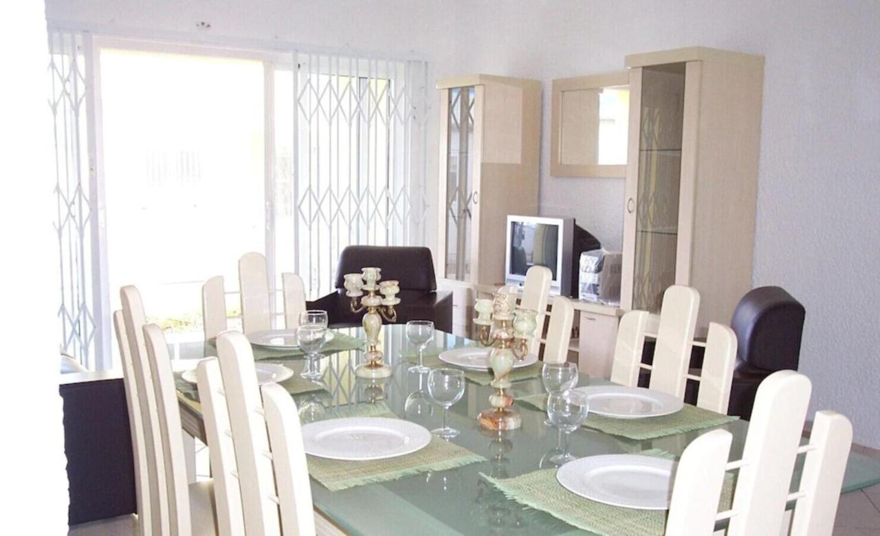Lovely Apartment In Flic En Flac, Close To The Beach And All Amenities. Esterno foto