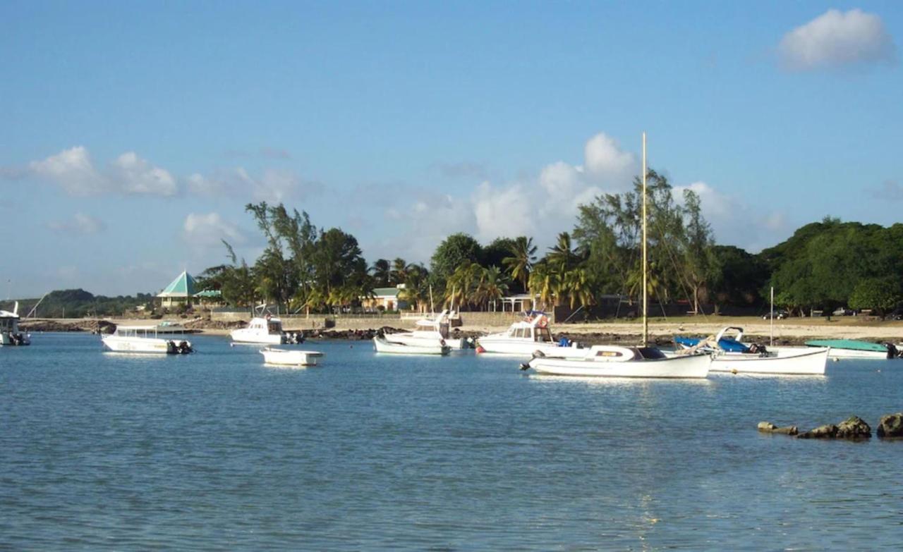 Lovely Apartment In Flic En Flac, Close To The Beach And All Amenities. Esterno foto