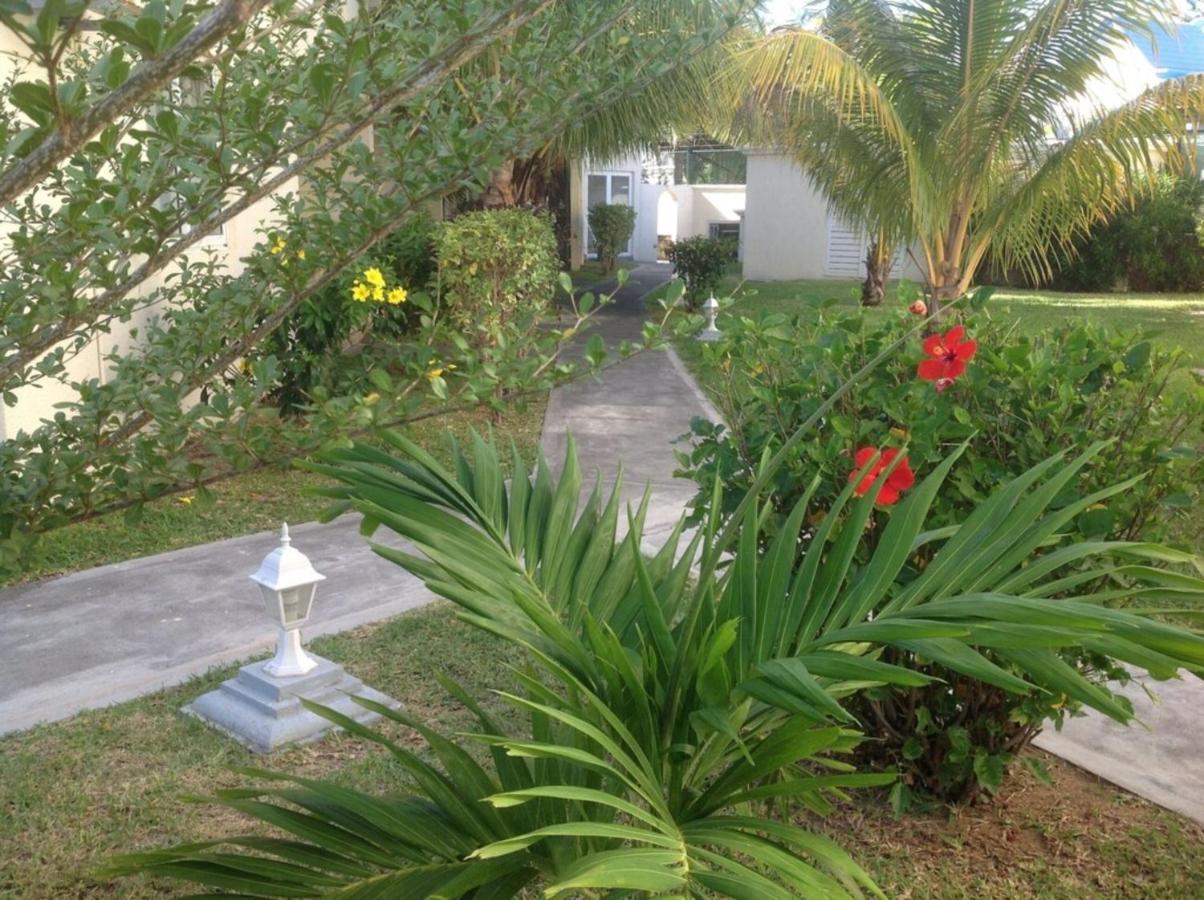 Lovely Apartment In Flic En Flac, Close To The Beach And All Amenities. Esterno foto